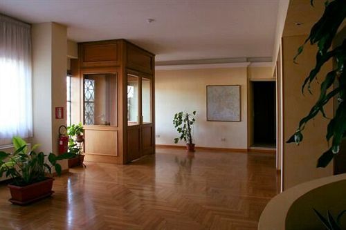 Casa Per Ferie Eremo Santa Rosa Da Lima 호텔 로마 외부 사진